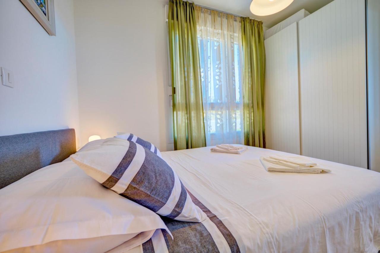 ספליט Luxury Seaside Apartment By Litto מראה חיצוני תמונה